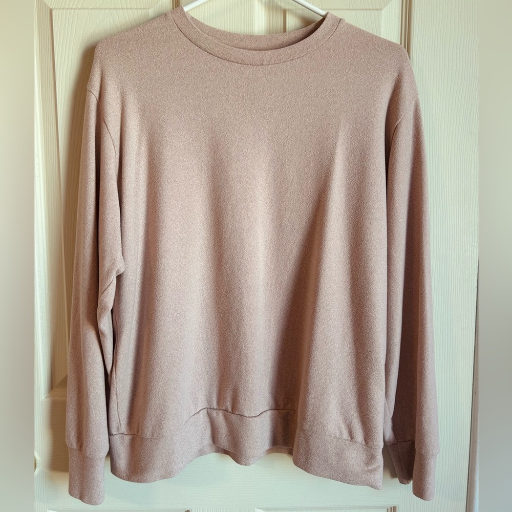 Uniqlo Dusty Pink Women's Stretchy Fleece Long Sleeve T-Shirt